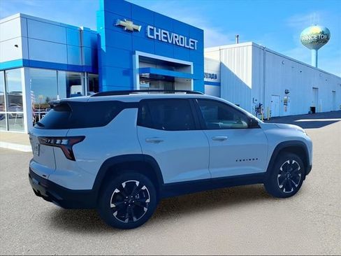 New 2026 Chevrolet Equinox RS image 3