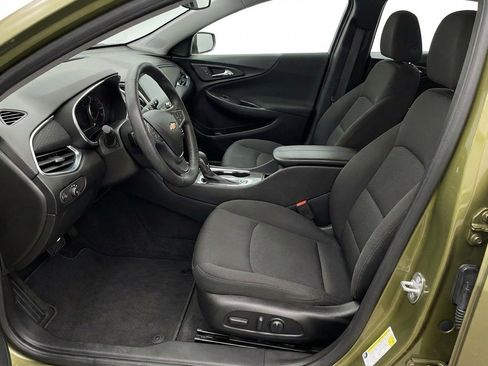 Used 2024 Chevrolet Malibu LT image 13