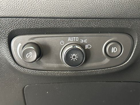 Used 2023 Buick Encore GX Preferred FWD image 27