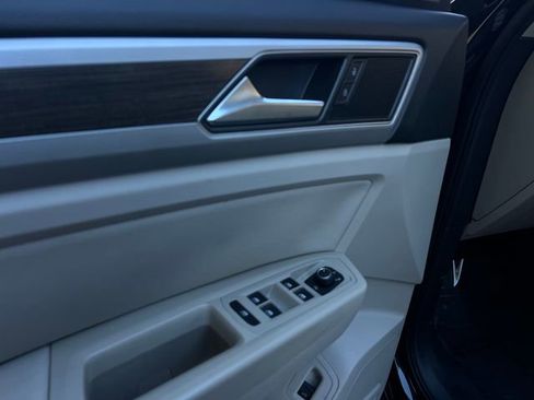 Used 2018 Volkswagen Atlas SE image 10