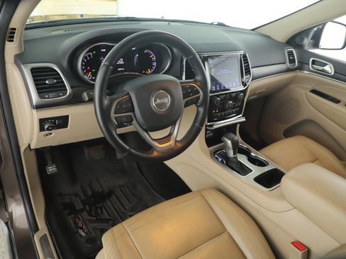 Used 2019 Jeep Grand Cherokee Limited image 12