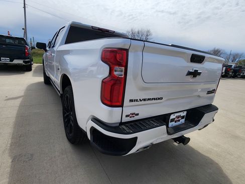 Used 2023 Chevrolet Silverado 1500 High Country w/ Technology Package image 8