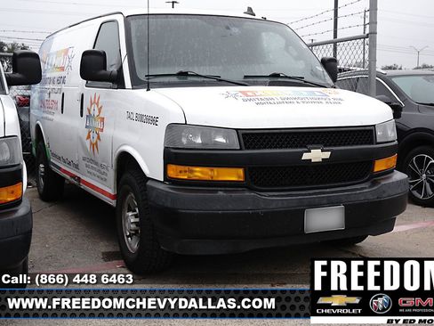 Used 2018 Chevrolet Express 2500 Work Van w/ Driver Convenience Package image 1