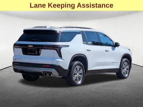 Used 2025 Chevrolet Traverse LT AWD/4WD image 6
