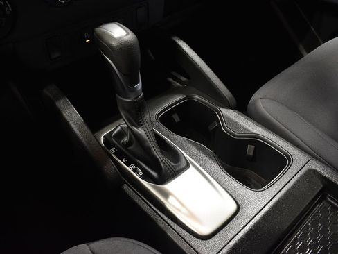 Used 2024 Nissan Frontier S w/ Technology Package image 25