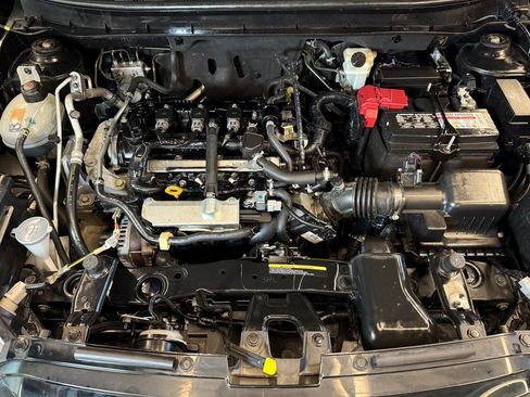 Used 2021 Nissan Kicks S FWD image 23