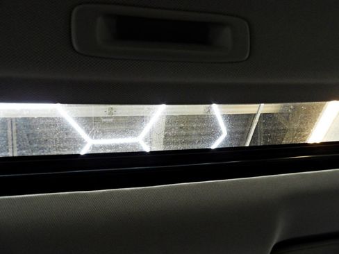 Used 2022 Honda Accord Touring image 18