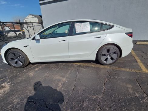 Used 2023 Tesla Model 3 Standard Range image 8