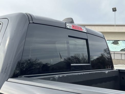 Used 2021 RAM 1500 Laramie image 33