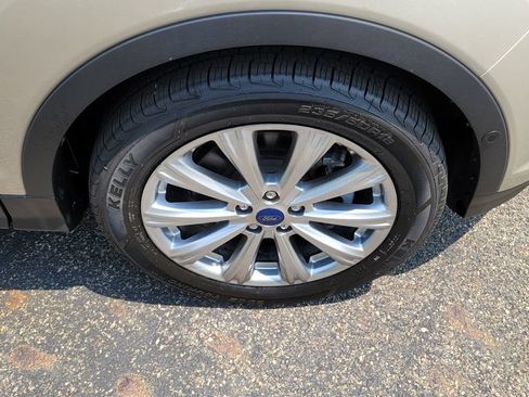 Used 2017 Ford Escape Titanium w/ Equipment Group 301A FWD image 15