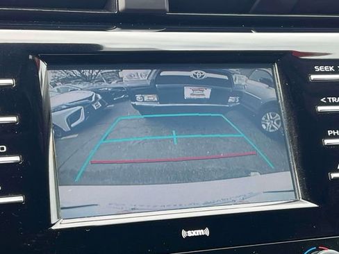 Used 2020 Toyota Camry LE image 34