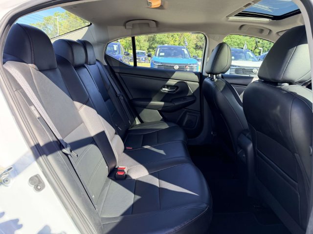 Used 2024 Nissan Sentra SR w/ SR Premium Package FWD image 11