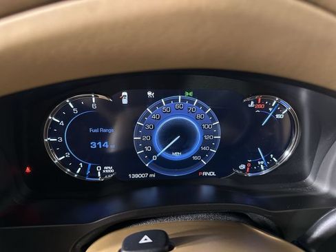 Used 2017 Cadillac Escalade Platinum AWD/4WD image 12