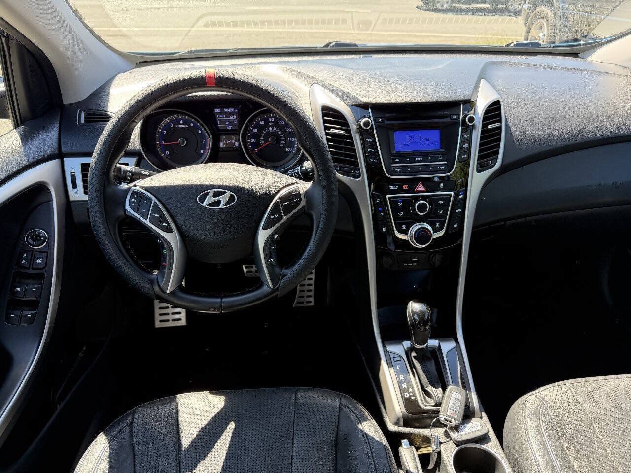 Used 2015 Hyundai Elantra GT w/ Option Group 02 FWD image 18