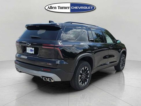 New 2026 Chevrolet Traverse Z71 w/ Driver Confidence Package AWD/4WD image 4