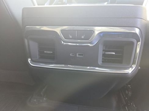 New 2025 GMC Sierra 2500 SLT w/ SLT Premium Package image 19