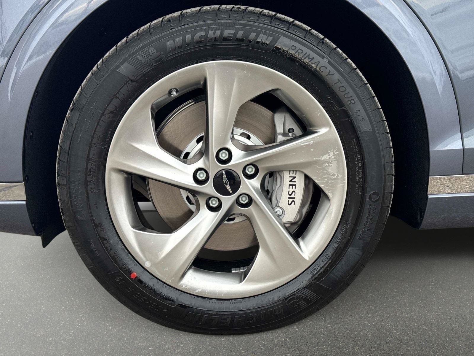 Used 2026 Genesis GV70 2.5T AWD/4WD image 9
