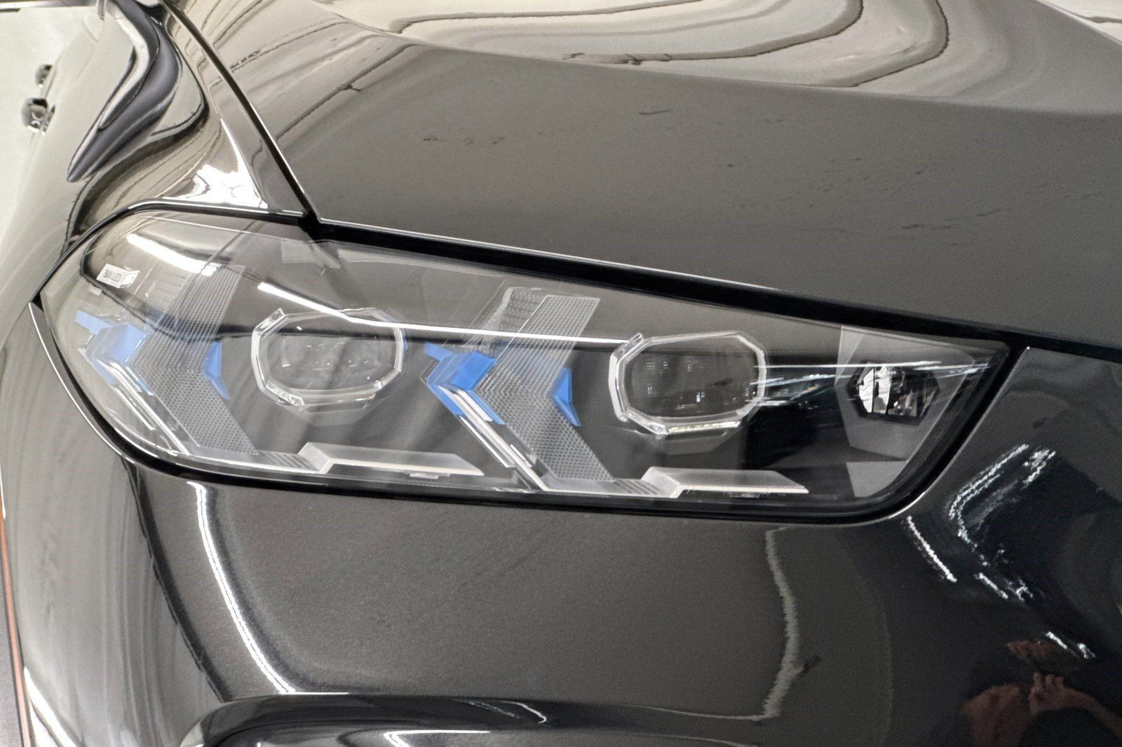 Used 2026 BMW X5 sDrive40i w/ Climate Comfort Package RWD image 12
