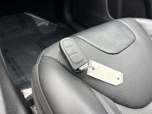 Certified 2022 Jeep Cherokee Limited w/ Elite Package image 29