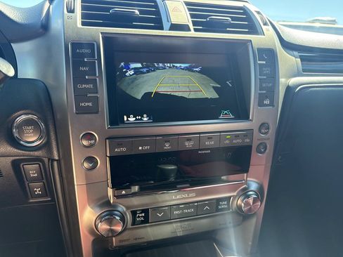 Used 2020 Lexus GX 460 Luxury w/ Luxury Sport Package AWD/4WD image 36
