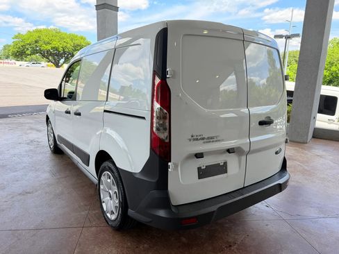 Used 2018 Ford Transit Connect XL FWD image 4