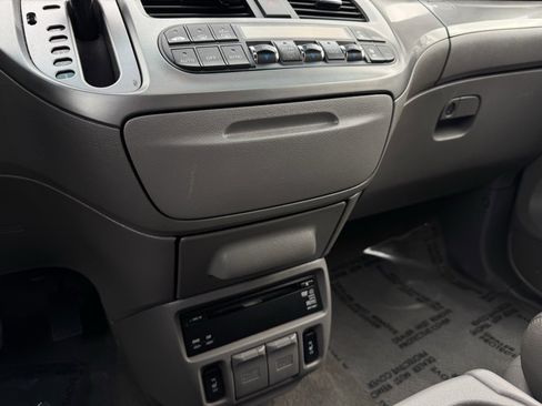 Used 2010 Honda Odyssey EX-L image 10