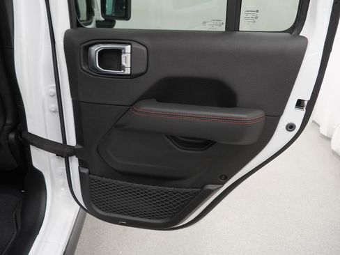 Used 2026 Jeep Wrangler Unlimited Rubicon image 45