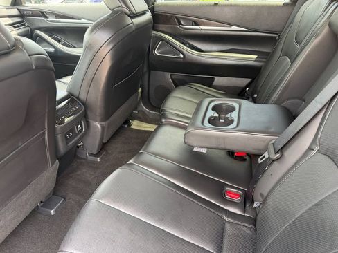Used 2025 INFINITI QX60 Sensory w/ Vision Package AWD/4WD image 17