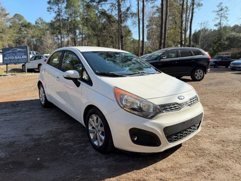 Used 2014 Kia Rio EX w/ Convenience Package image 2