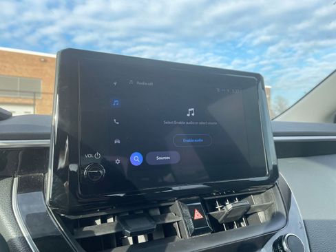 Used 2023 Toyota Corolla LE image 20