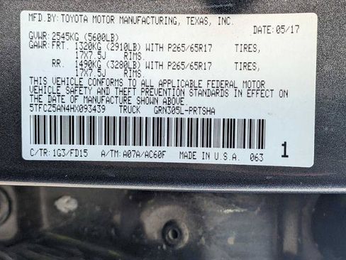 Used 2017 Toyota Tacoma TRD Sport w/ Tow Package (A/T) AWD/4WD image 25