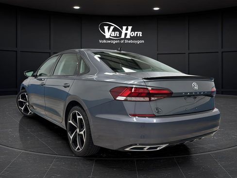 Used 2020 Volkswagen Passat 2.0T R-Line image 5