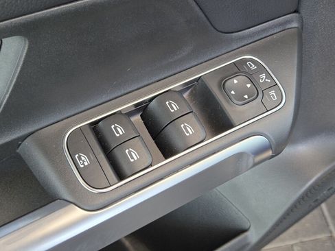 Certified 2026 Mercedes-Benz GLB 250 image 24