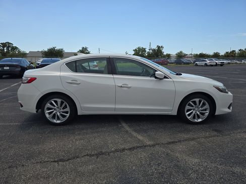 Used 2016 Acura ILX FWD image 3