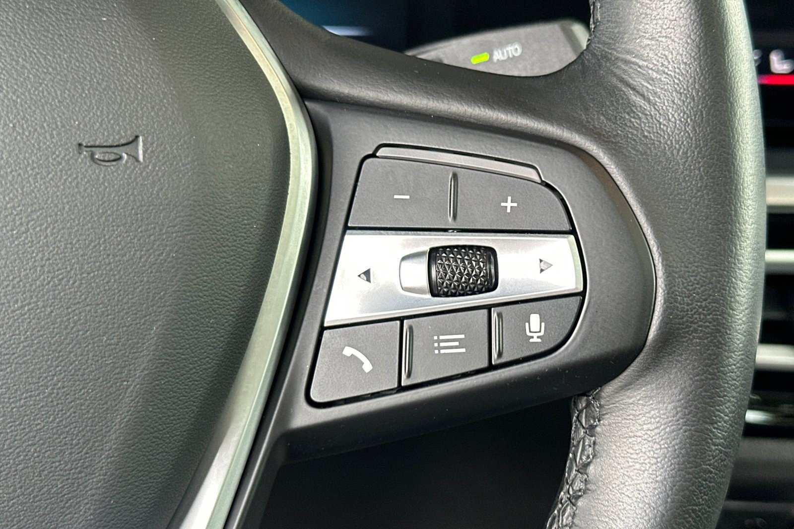 Certified 2024 BMW i4 eDrive35 w/ Premium Package RWD image 31