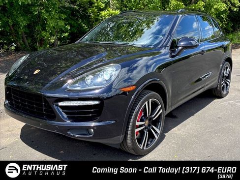 Used 2014 Porsche Cayenne Turbo S AWD/4WD image 1