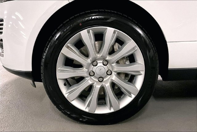 Used 2016 Land Rover Range Rover Supercharged AWD/4WD image 8