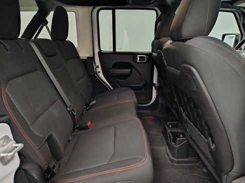 Used 2022 Jeep Wrangler Unlimited Rubicon w/ LED Lighting Group image 16