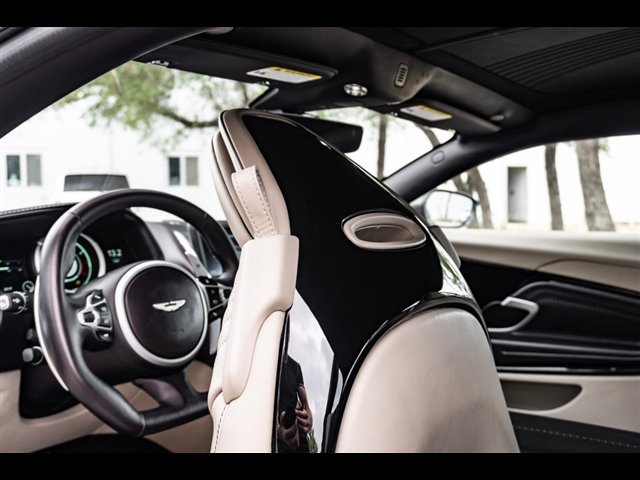 Used 2023 Aston Martin DB11 Coupe RWD image 28