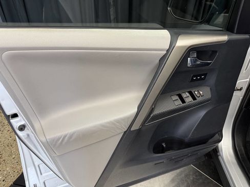 Used 2013 Toyota RAV4 Limited image 18