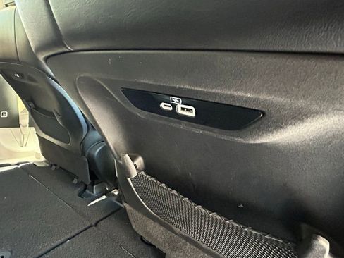 Certified 2023 Chrysler Pacifica Touring-L FWD image 35