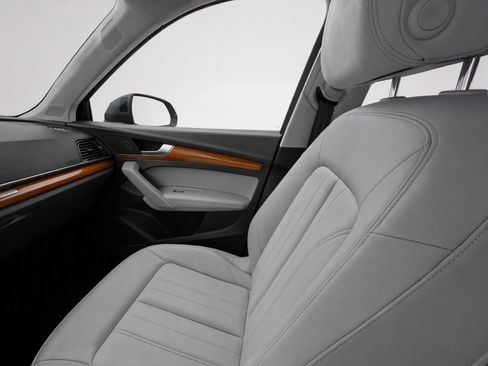 Certified 2023 Audi Q5 2.0T Premium Plus w/ Premium Plus Package AWD/4WD image 19