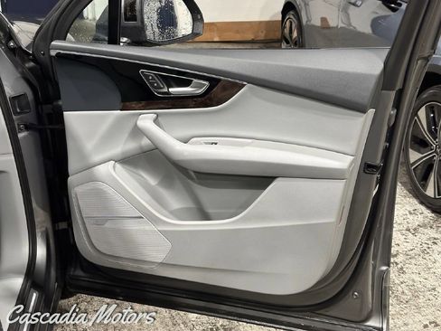 Used 2018 Audi Q7 3.0T Premium Plus image 27
