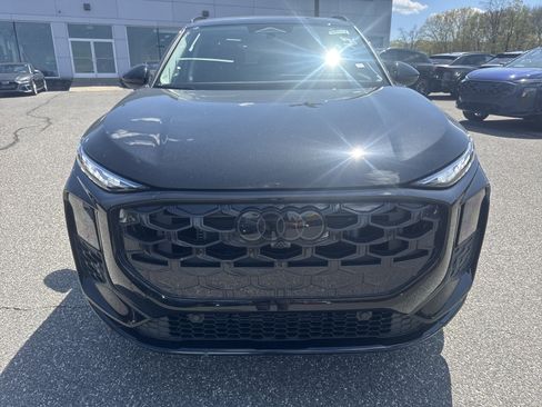 New 2026 Audi Q3 quattro 2.0T AWD/4WD image 1
