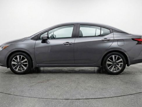 Used 2025 Nissan Versa SV image 5
