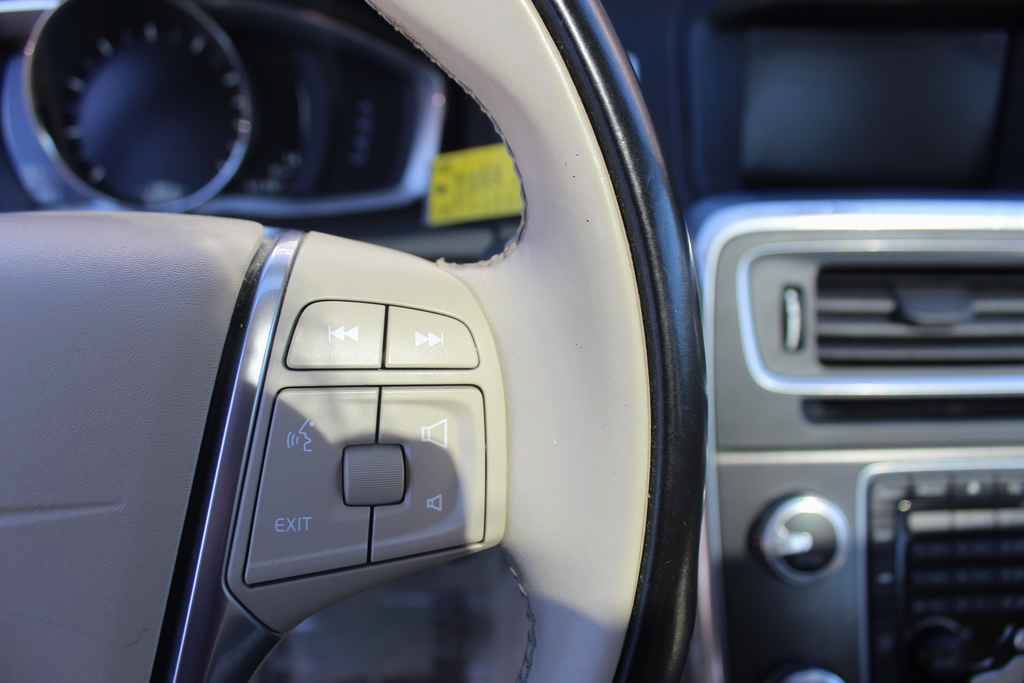 Used 2016 Volvo S60 T5 Premier w/ Convenience Package FWD image 18