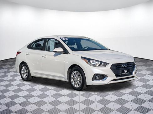 Used 2020 Hyundai Accent SEL FWD image 7