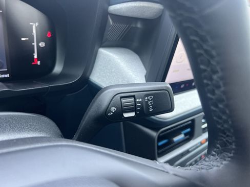 New 2026 Ford Maverick XLT w/ XLT Luxury Package FWD image 11