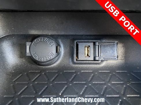 Used 2022 Toyota RAV4 SE image 35