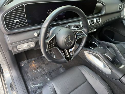 Certified 2025 Mercedes-Benz GLE 450e 4MATIC image 4